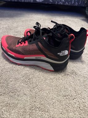 The North Face Women’s Black & Pink VECTIV Trail Runners